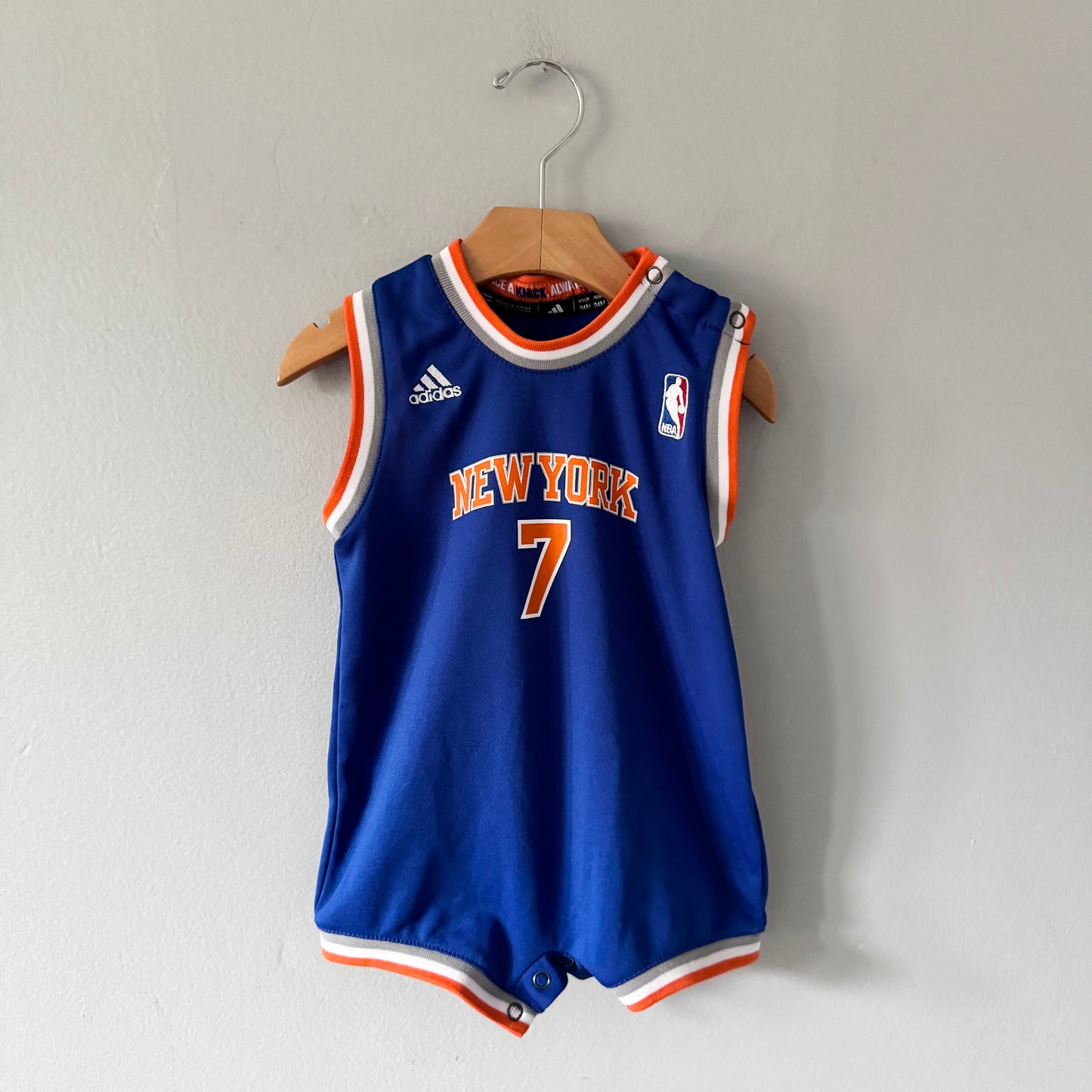 NBA x Adidas / Grenouillère débardeur NY Nicks / 24M