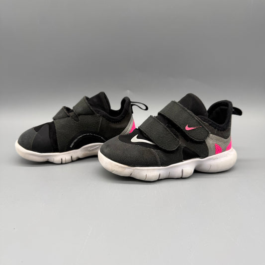 Nike / Running Shoes / US7
