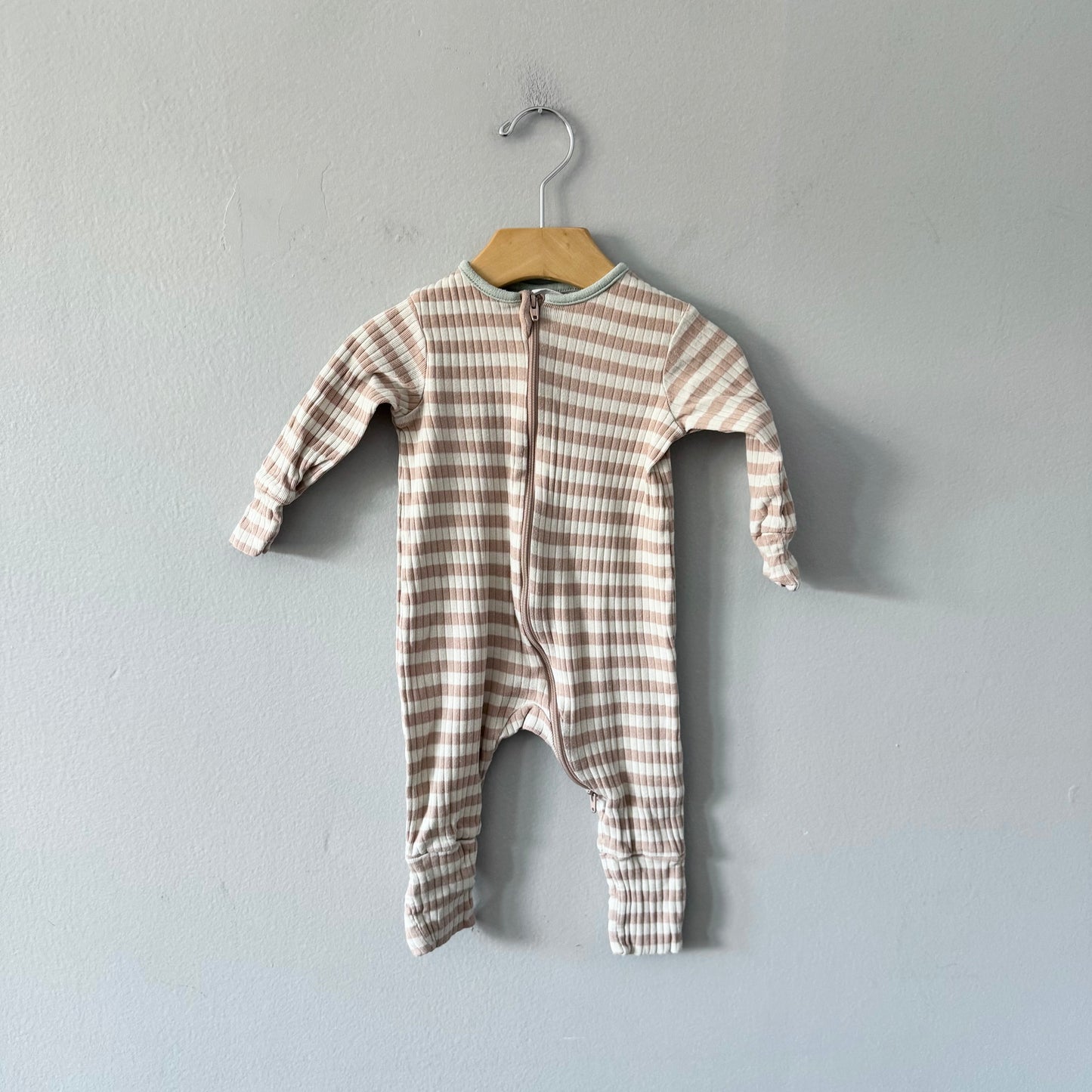 John Lewis / Beige stripe romper / 3-6M