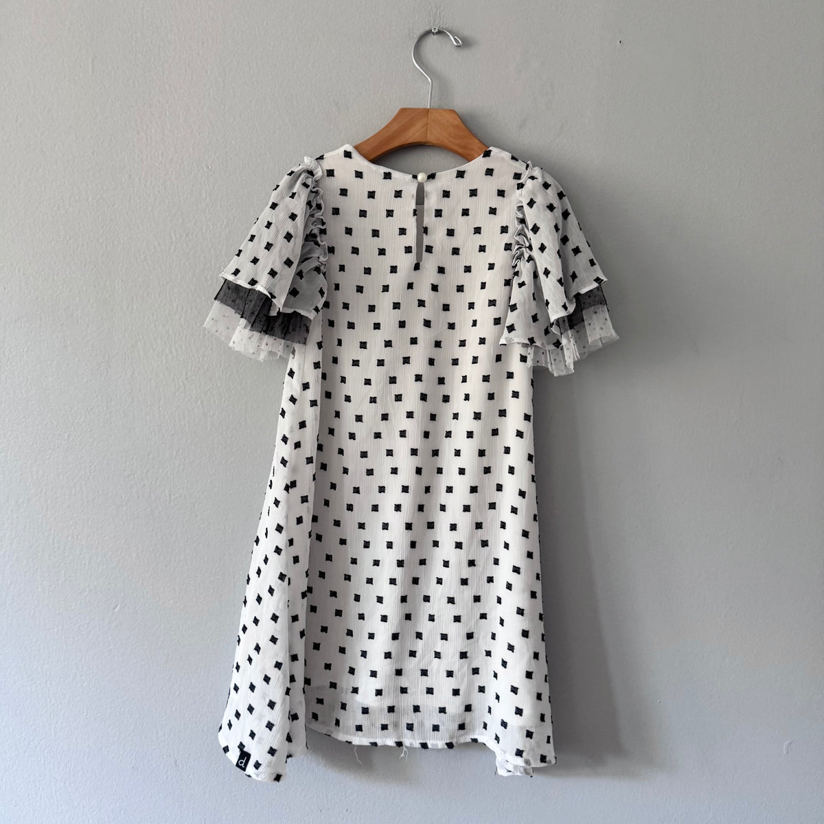 Deux par Deux / Whtie x black dress / 6Y
