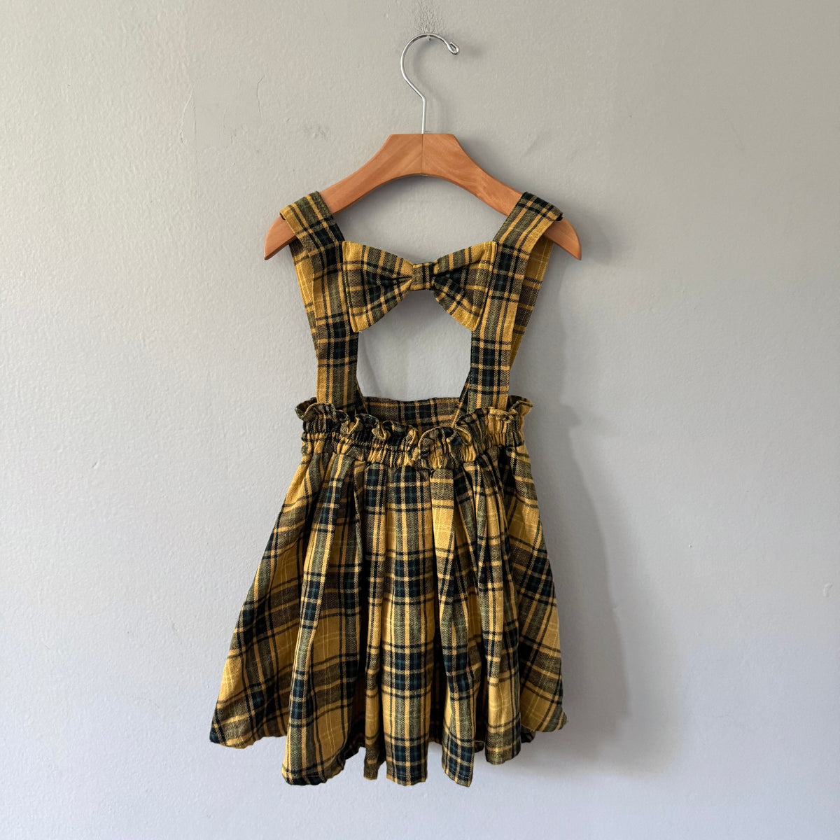 No brand / Yellow checked pinafore / 4Y