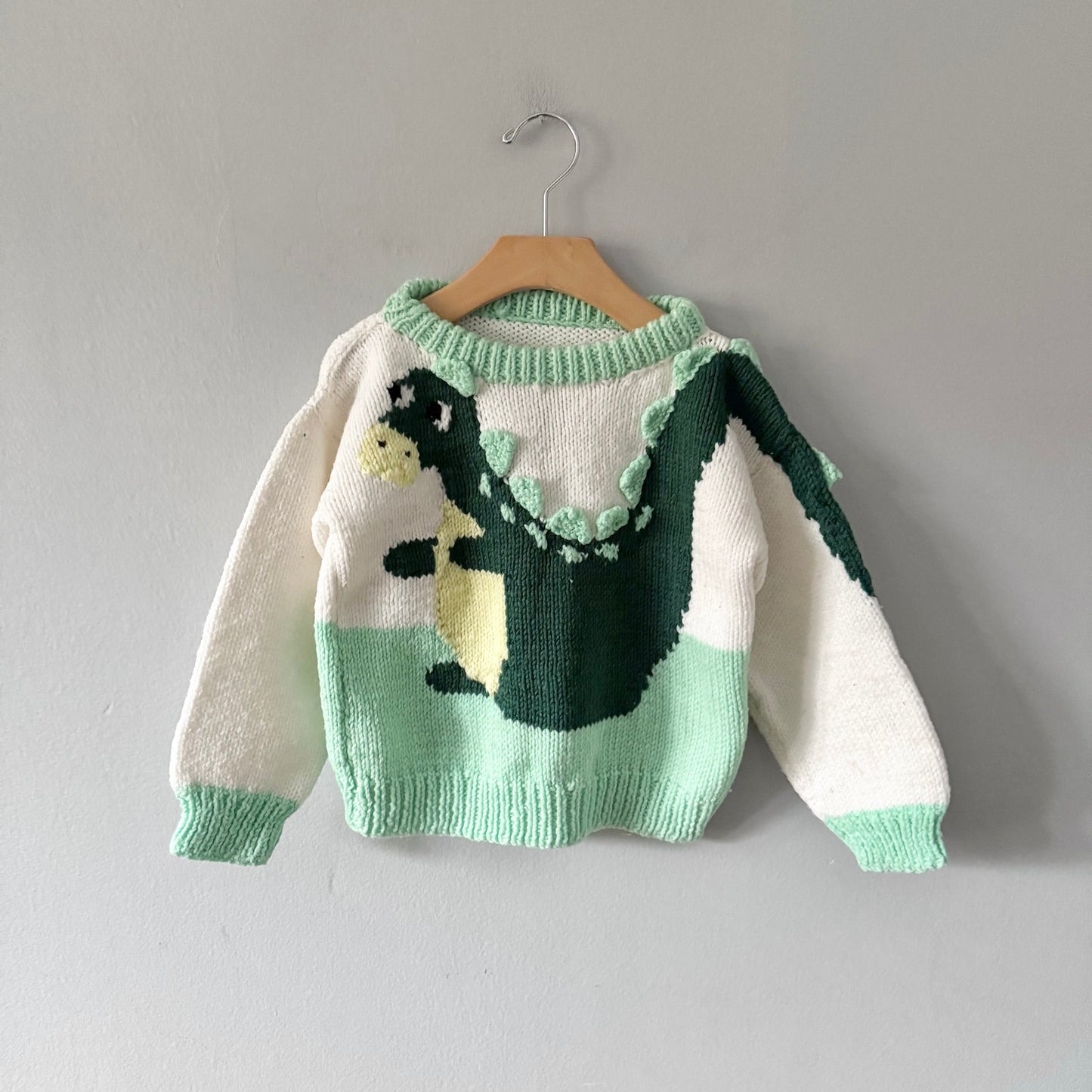 Handmade / White green dinosaur knit pullover / 5Y