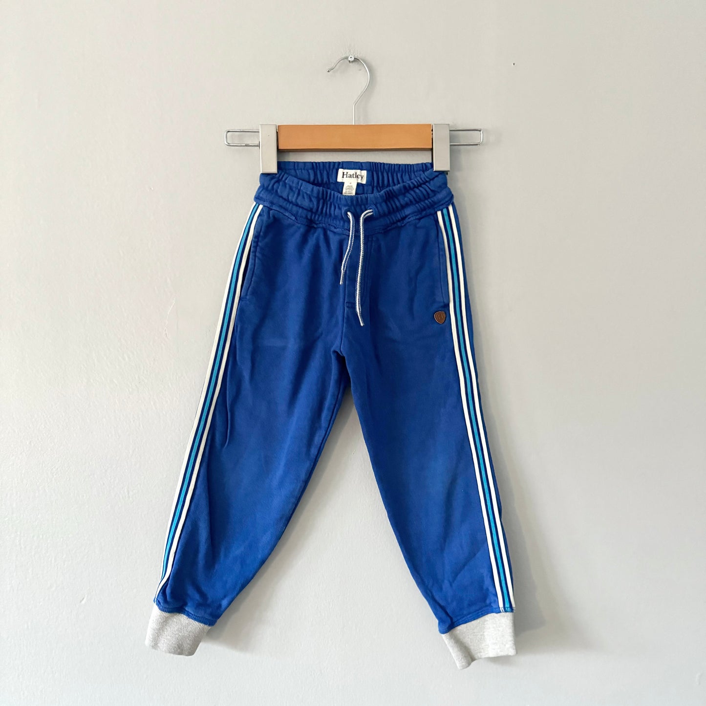 Hatley / Blue sweatpants / 4Y