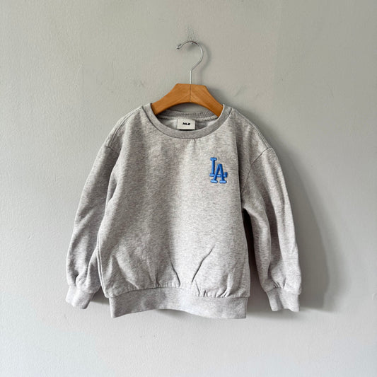 MLB / LA Dodgers light grey sweatshirt / 7Y(Fits 5-6Y)
