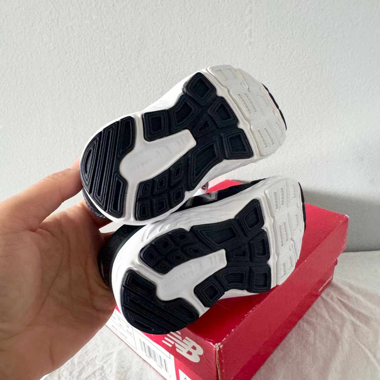 [Brand New] New Balance / Running Shoes / US7