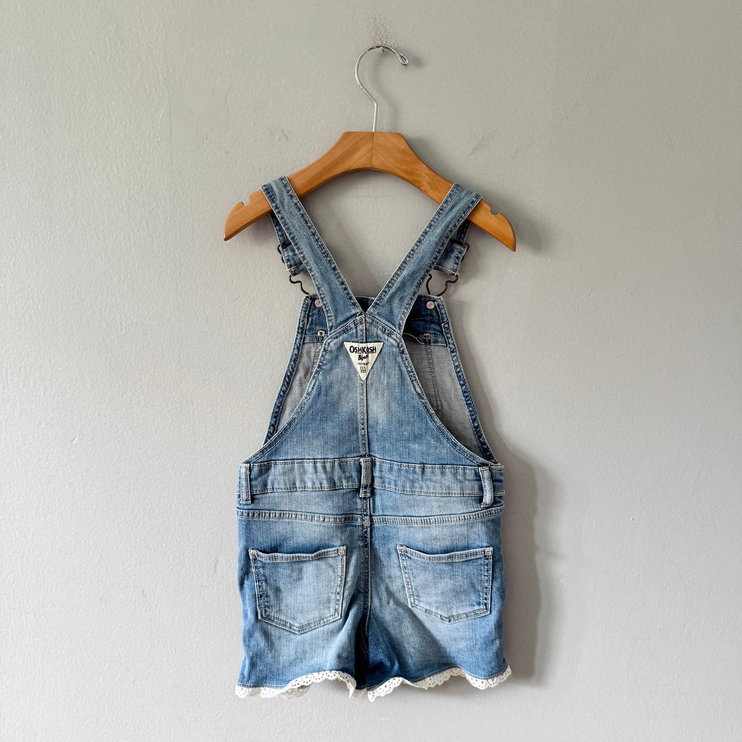 Oshkosh / Denim overall shorts / 4T