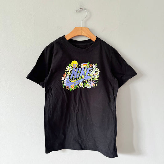 Nike / Black T-shirt / 8Y