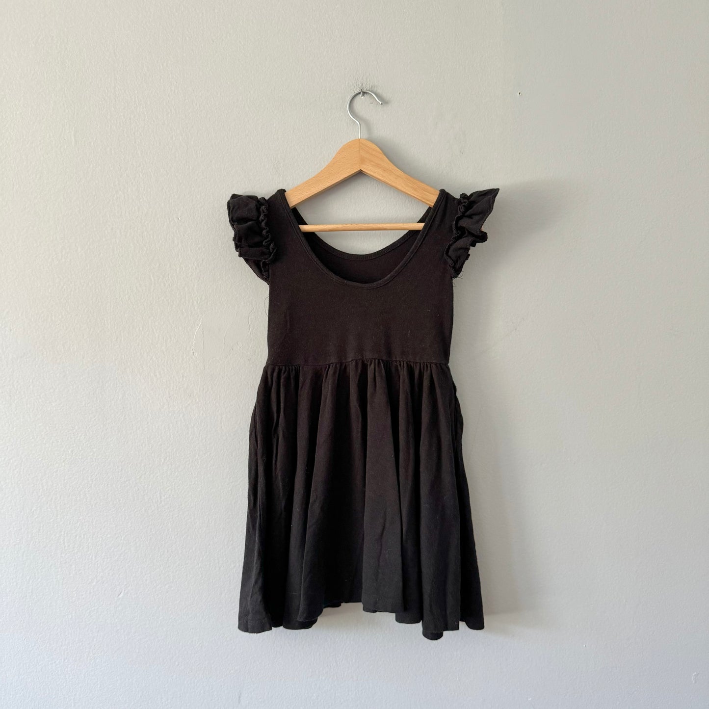 The Whimsical Fox / Black dress - bamboo rayon / 4T