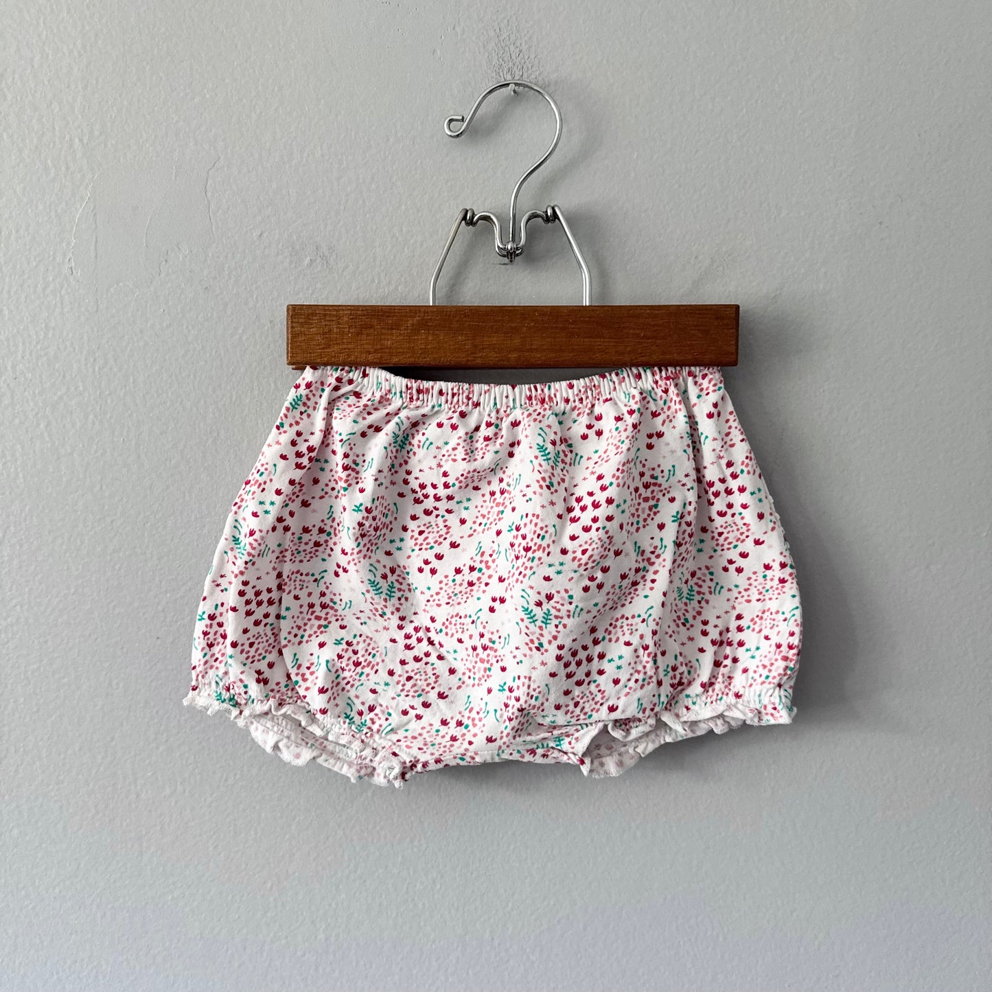 Dp am / White x red floral bloomer / 24M