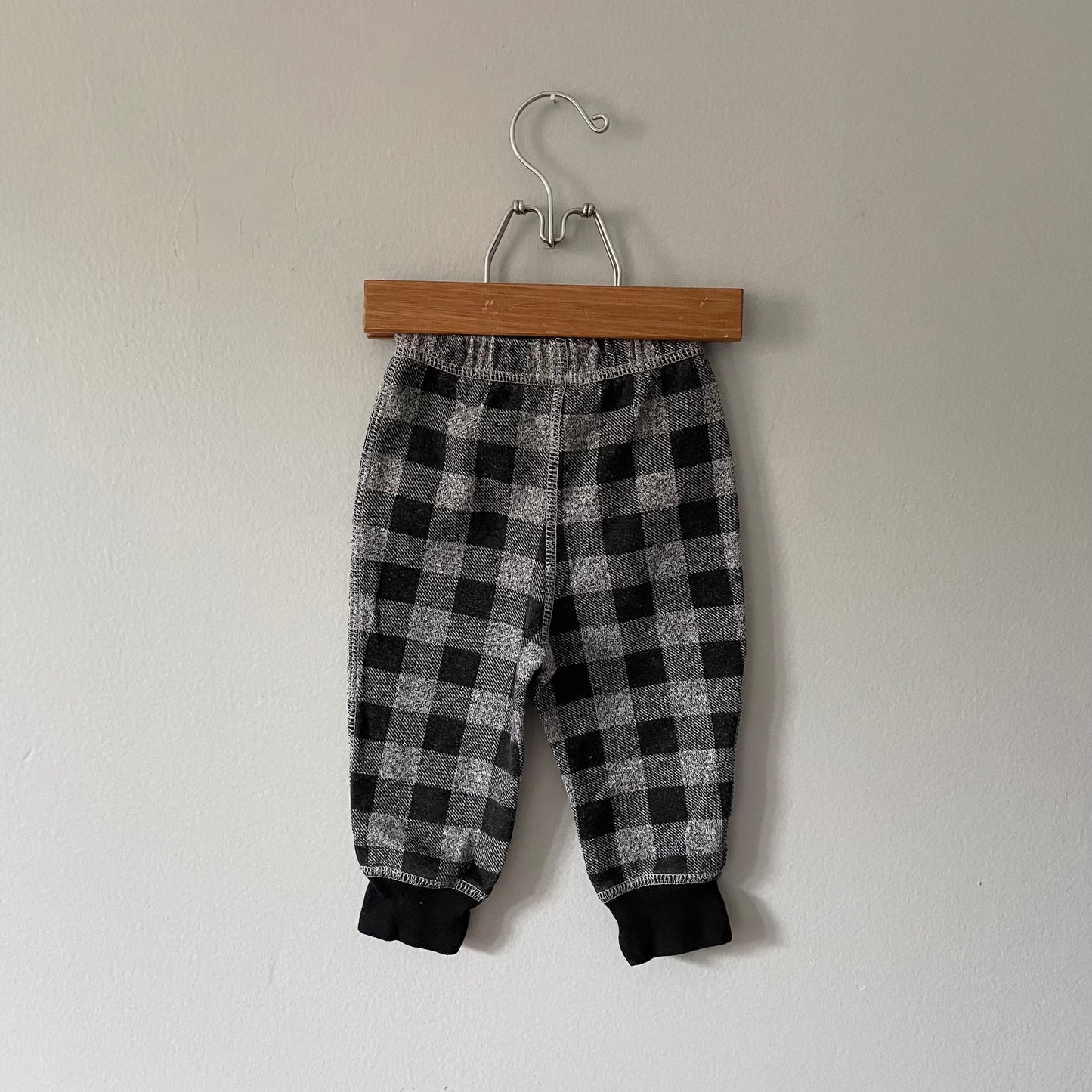 Roots / Plaid sweatpants / 6-12M