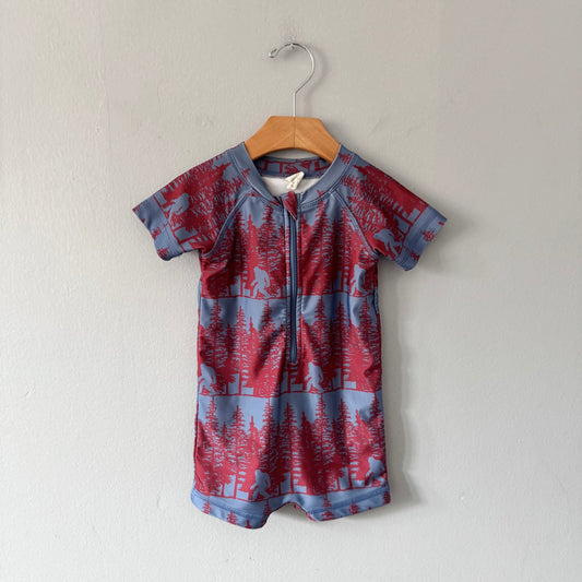 Kate Quinn / Grey x red rash guard / 12-18M