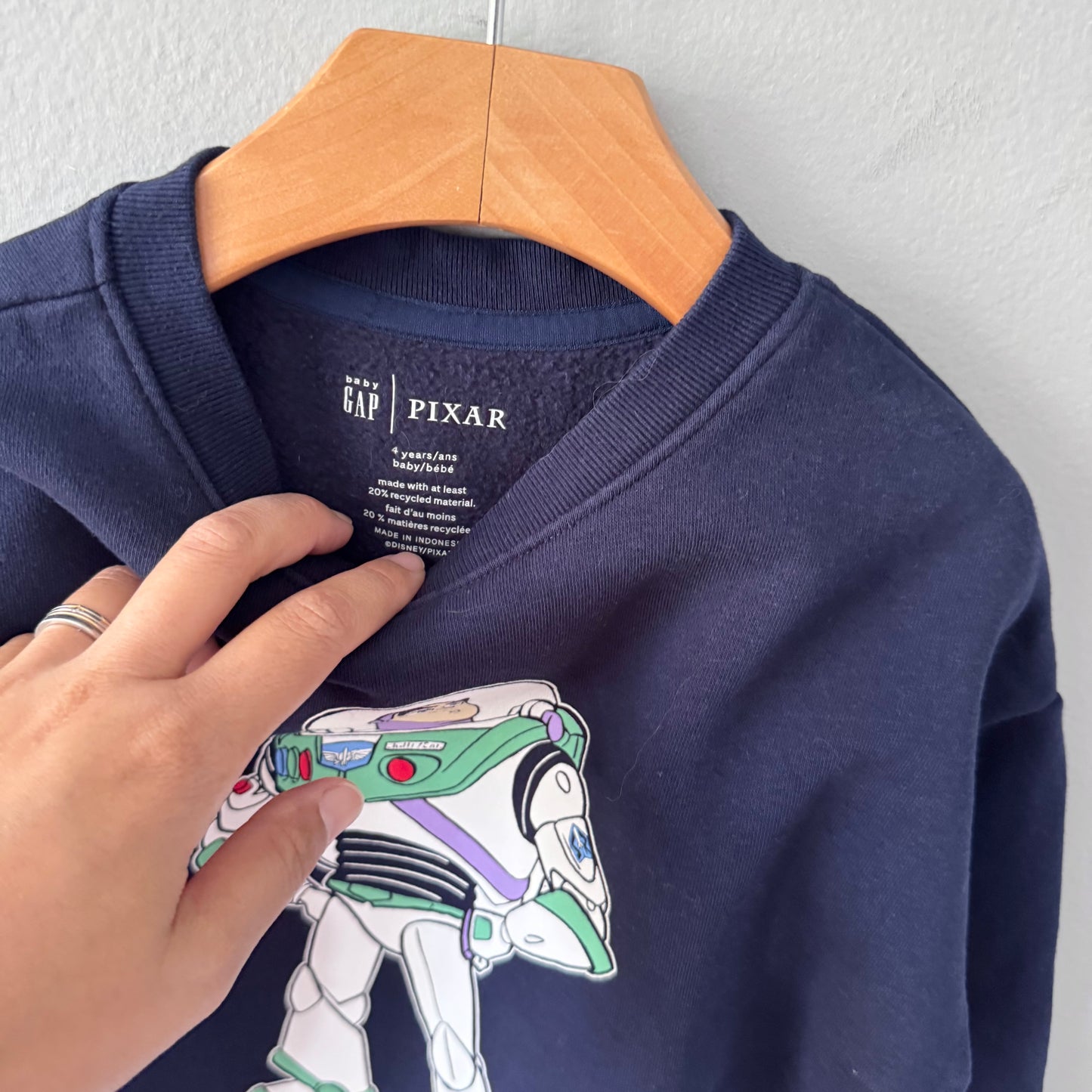 Gap x Toy Story / Buzz Lightyear navy sweatshirt / 4Y