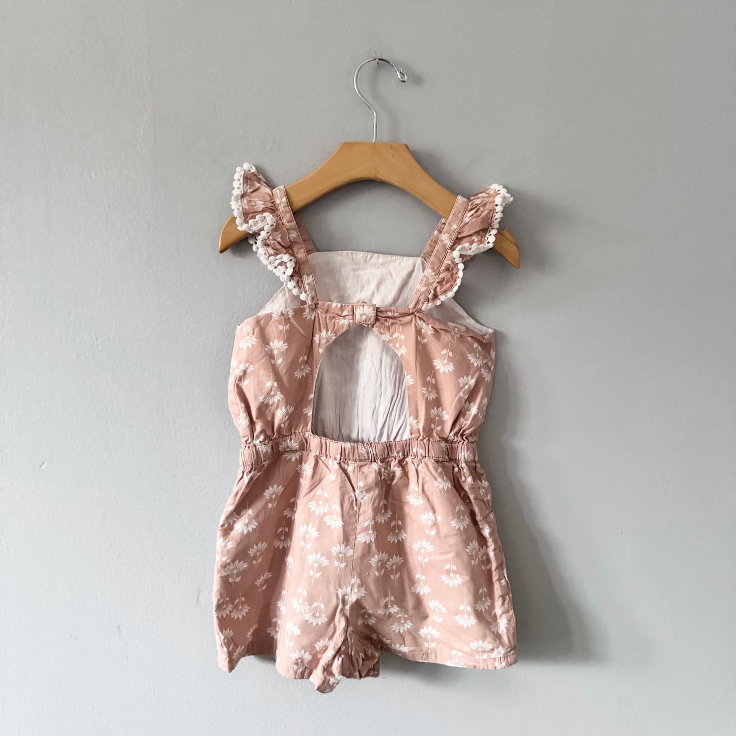 Rachel Zoe / Combinaison courte marron à fleurs / 4-5 ans