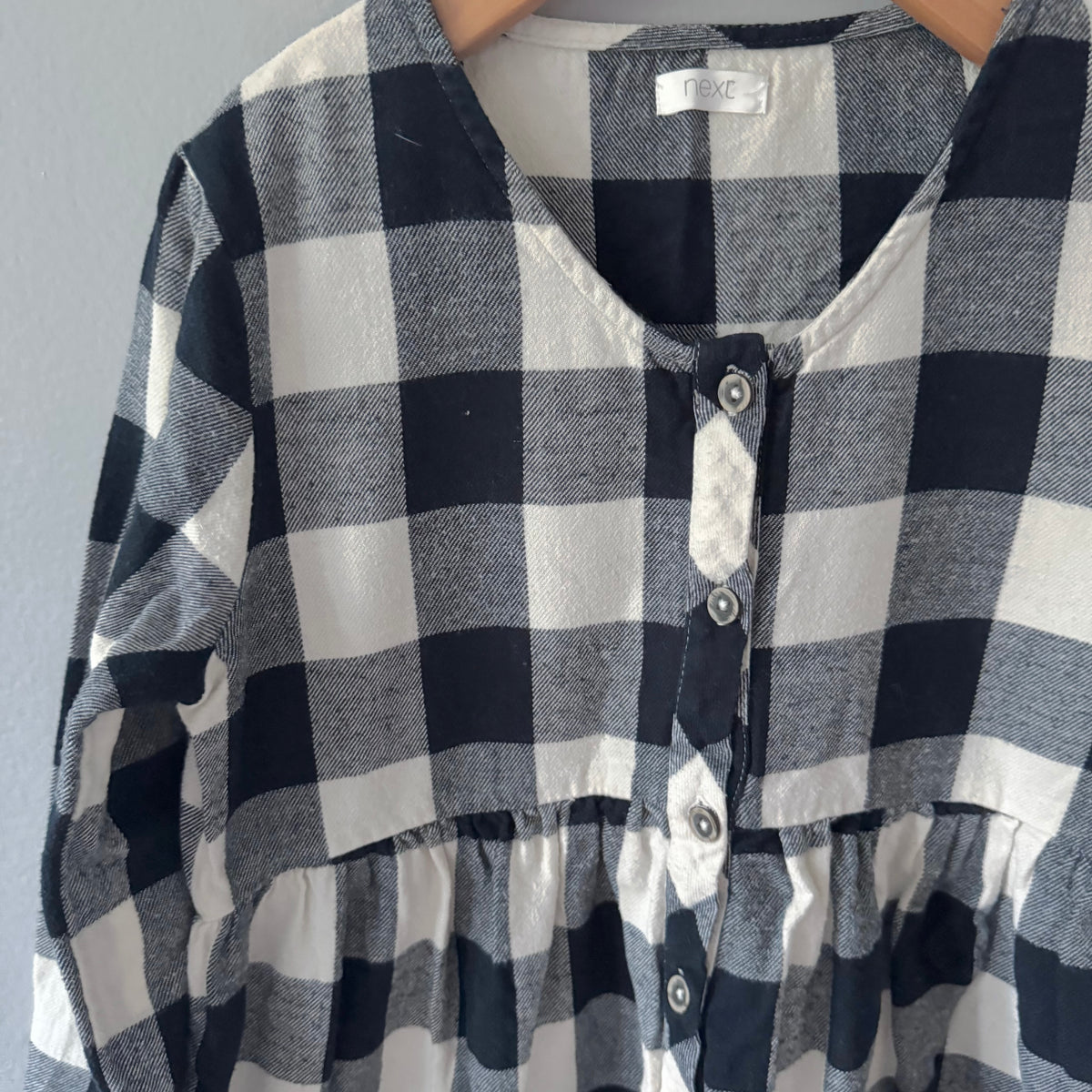 Next / White black flannel dress / 10Y