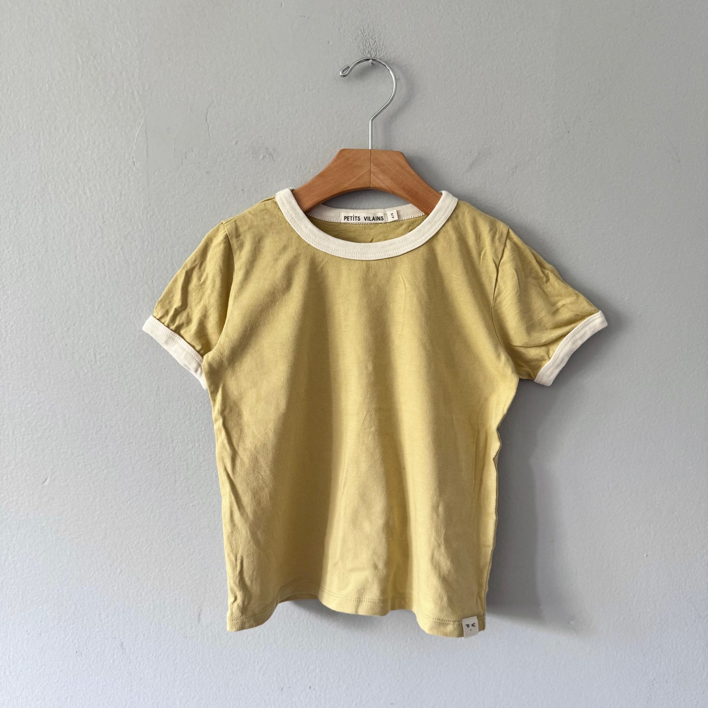Petits Vilains / Mustard T-shirt / 4-5Y