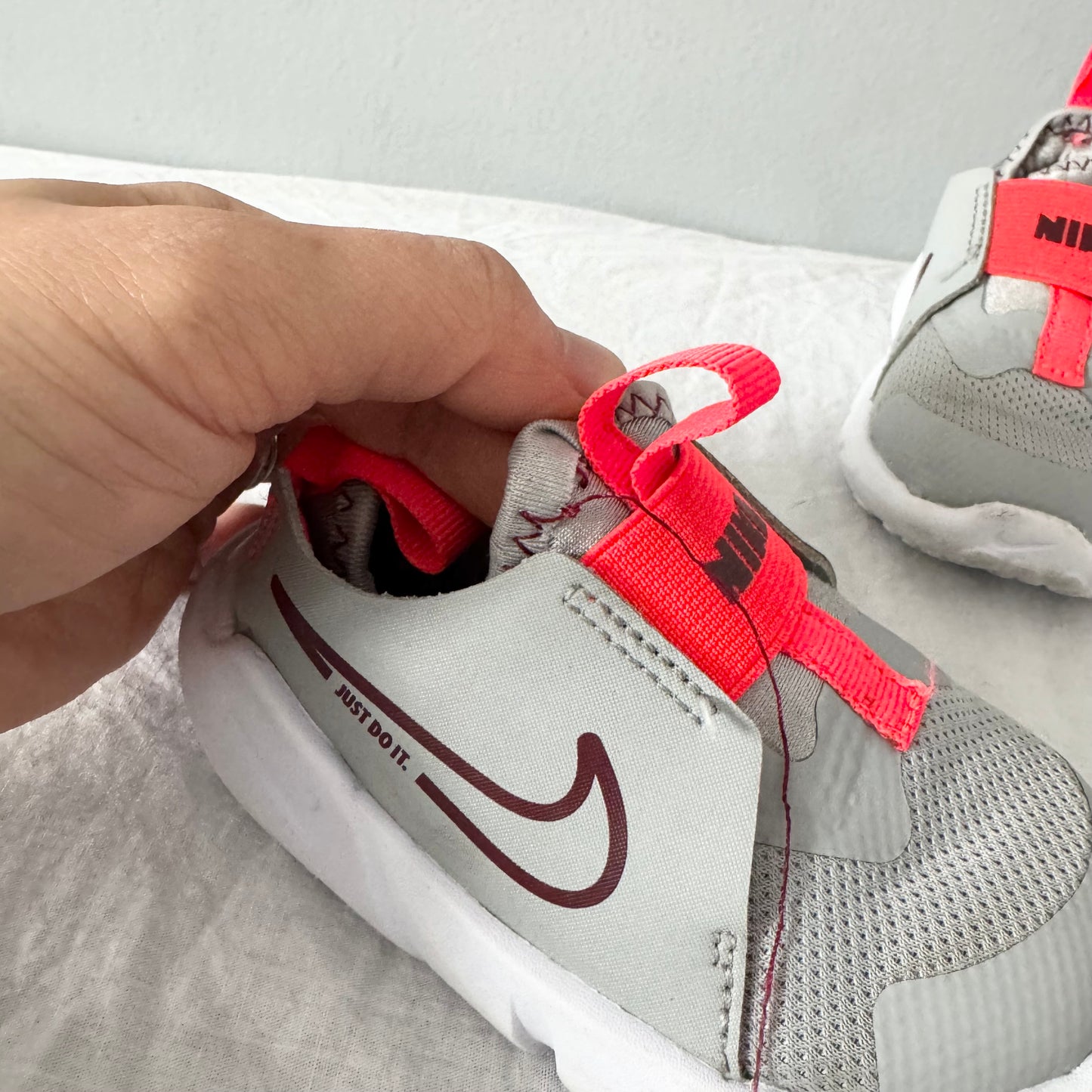 Nike / Running Shoes / US5