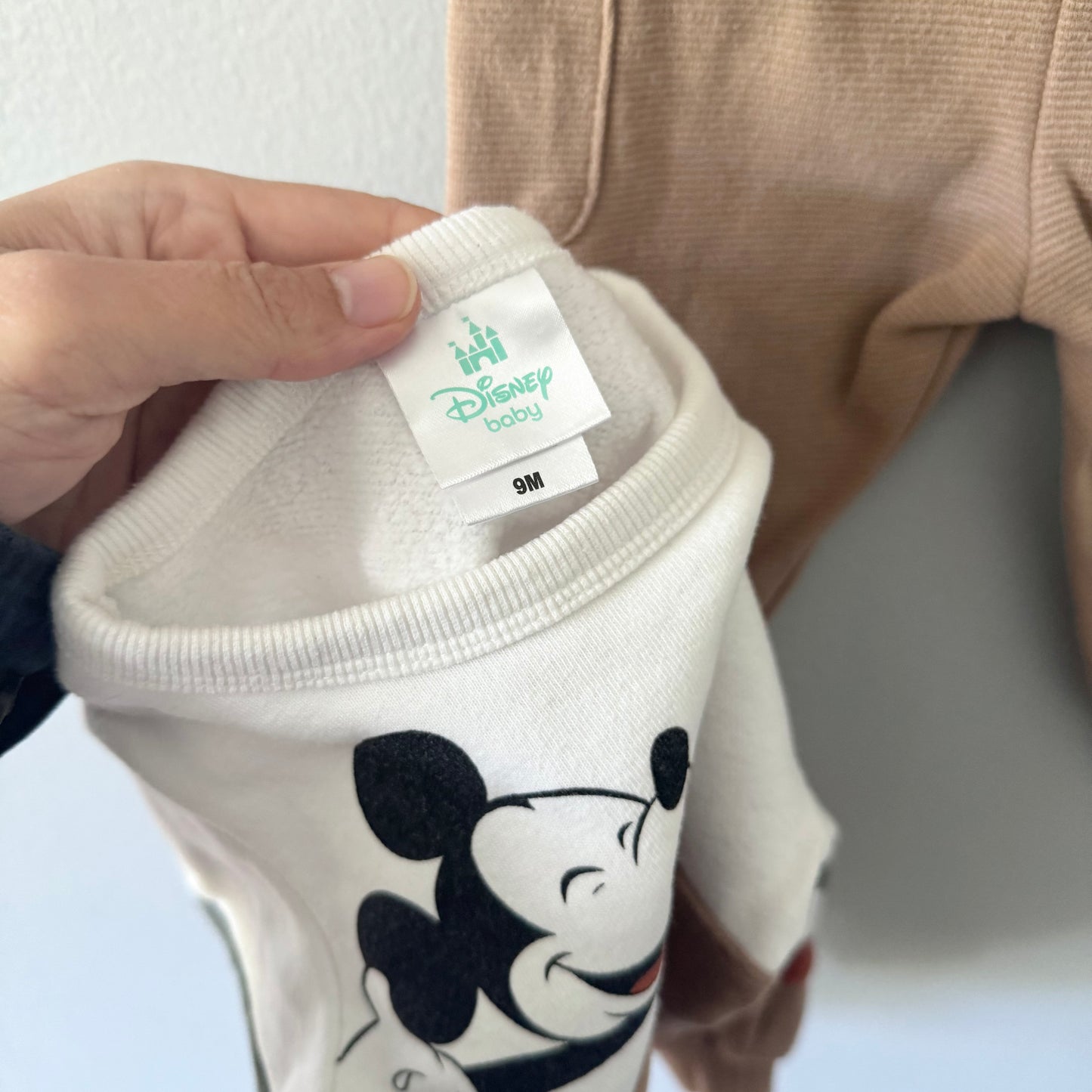 Disney Baby / White x brown Mickey crew set / 9M