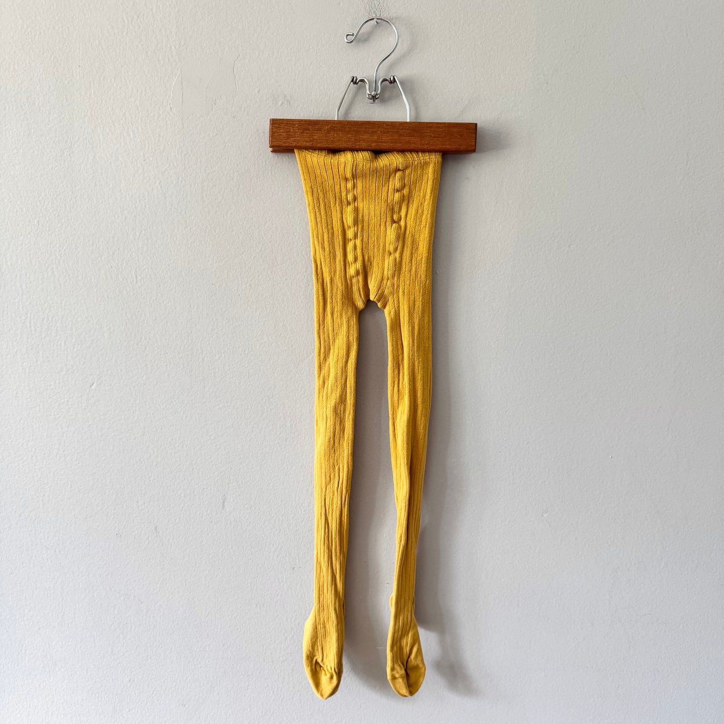No brand / Mustard tights / 5-6Y