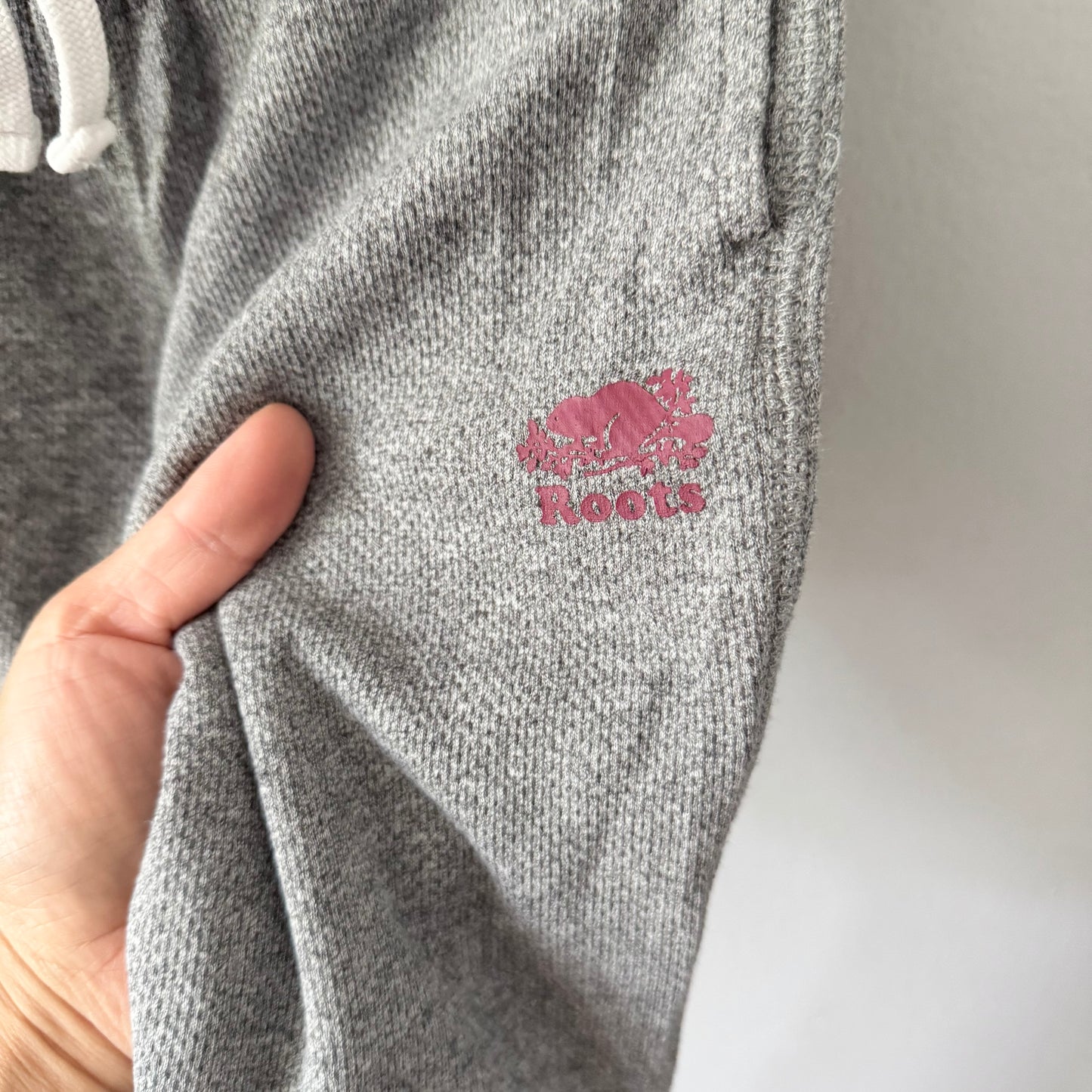 Roots / Grey sweatpants / 5T