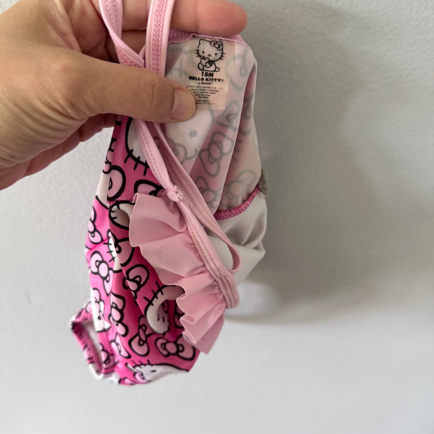 Hello Kitty / Pink swimwear / 18M