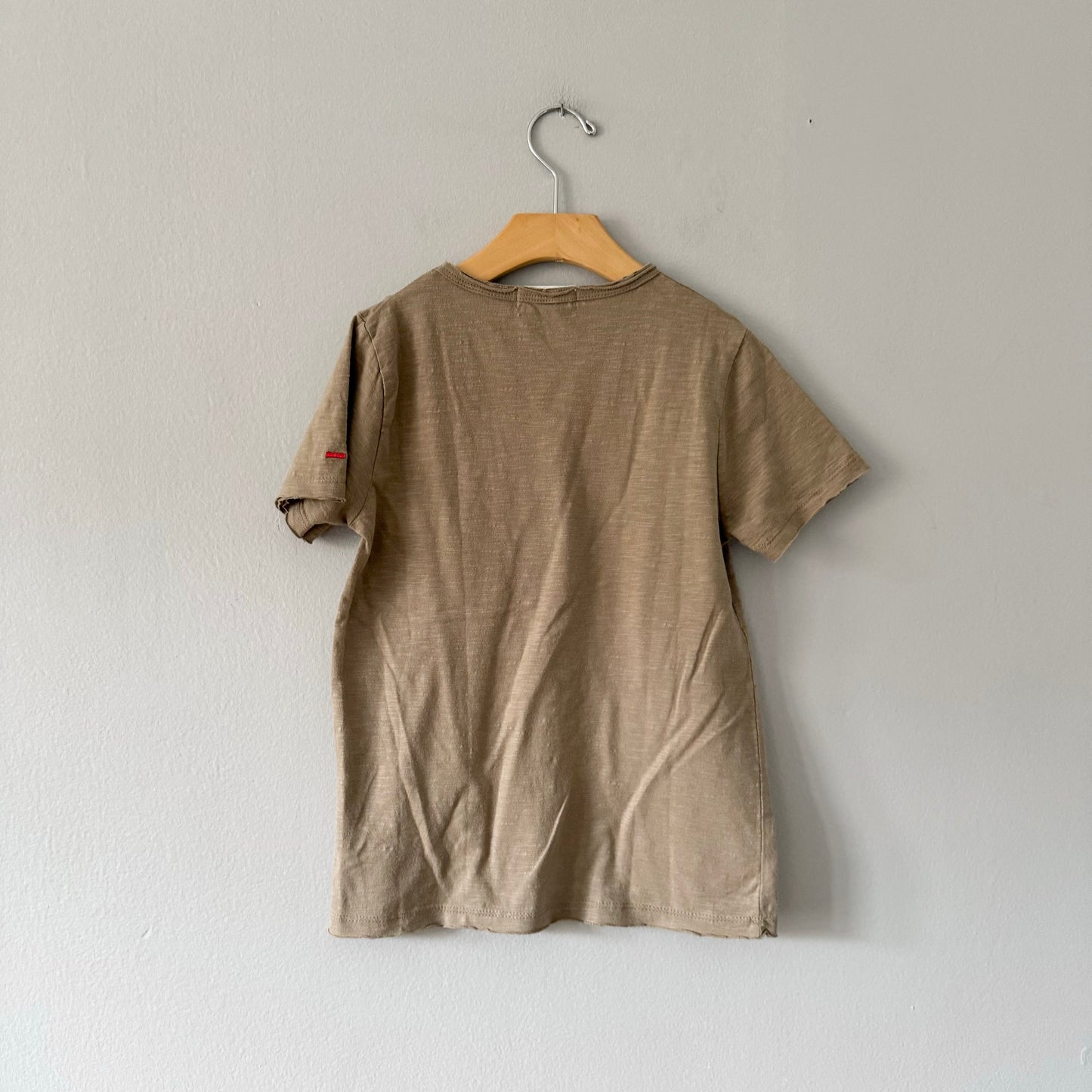 Castro / T-shirt / 6-8Y - New with tag