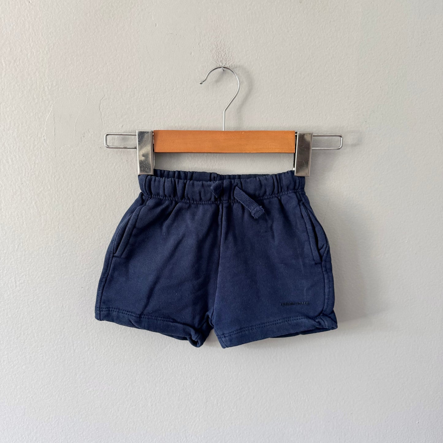 Zara / Navy crew short pants / 18M