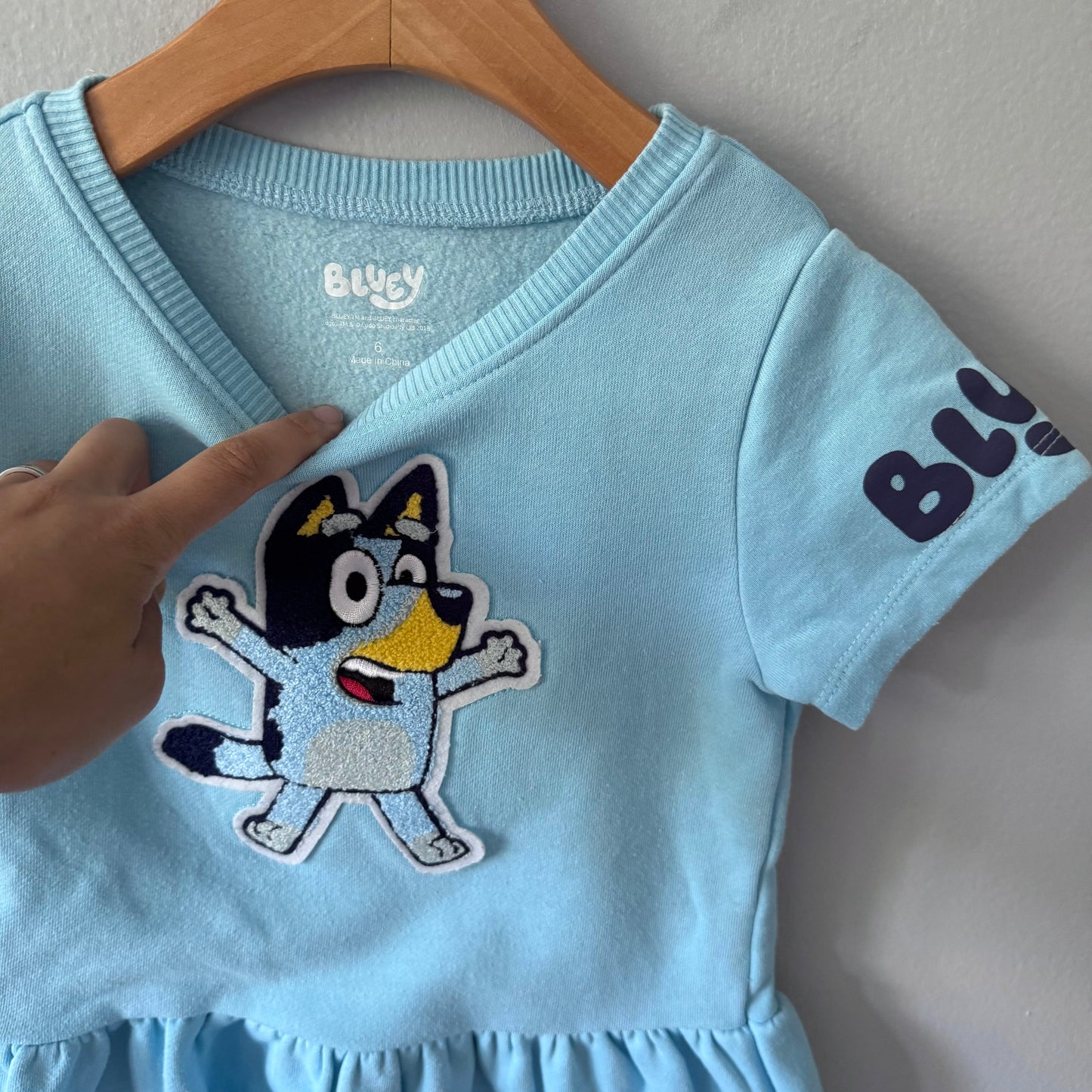 Bluey / Light blue crew dress / 6Y