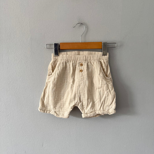 Little Planet / Light beige muslin shorts / 4T