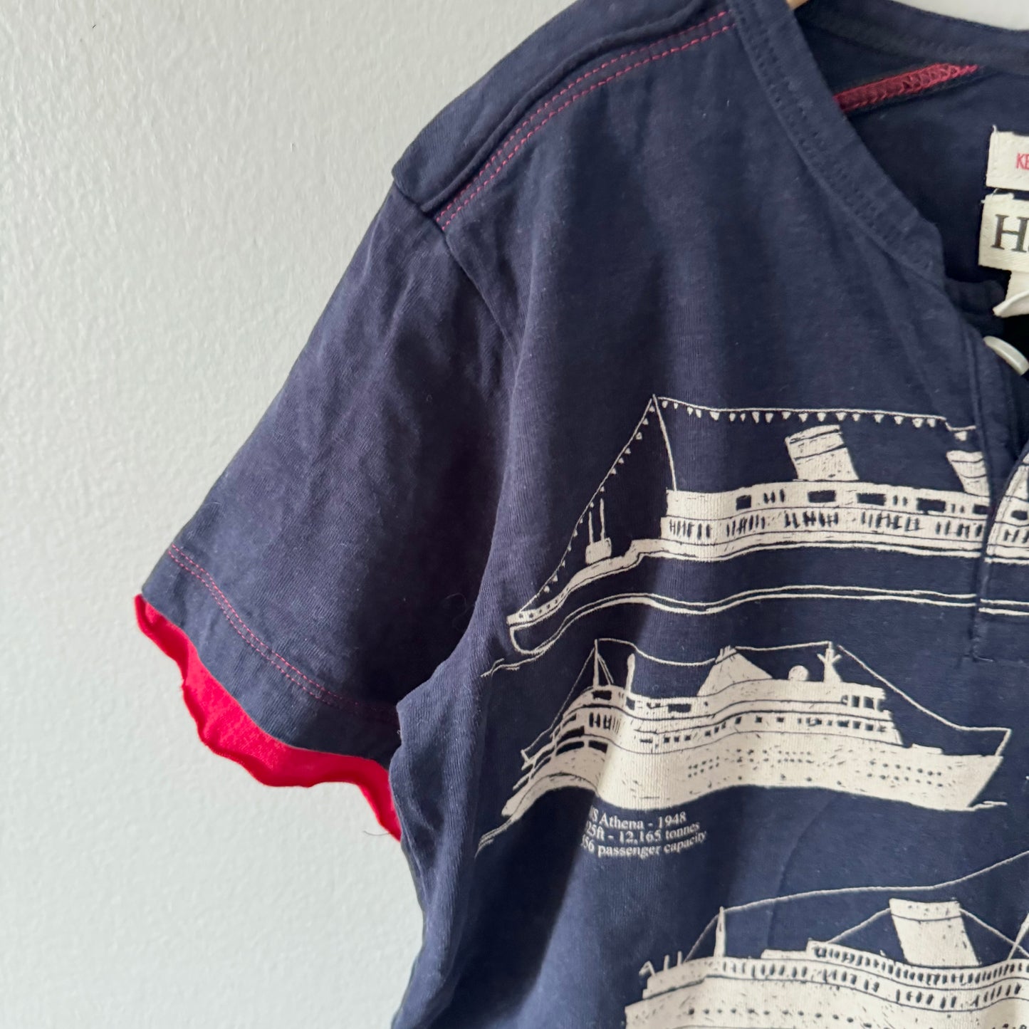 Hatley / Navy T-shirt / 7Y