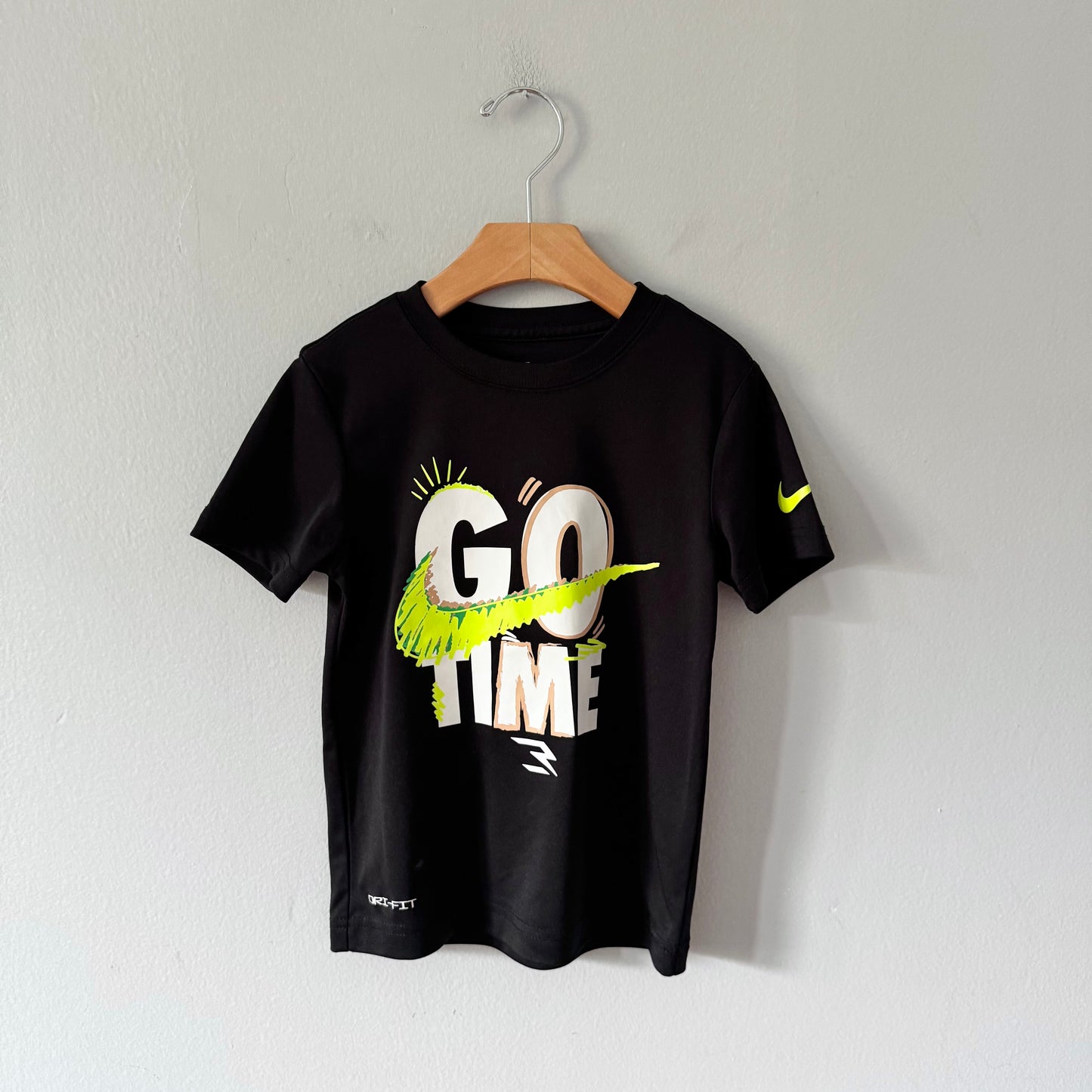 Nike / Black Dri-fit / 4-5Y