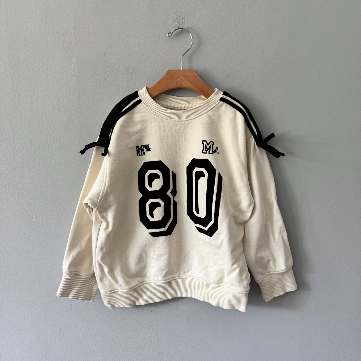 Zara / White sweatshirt / 8-9Y