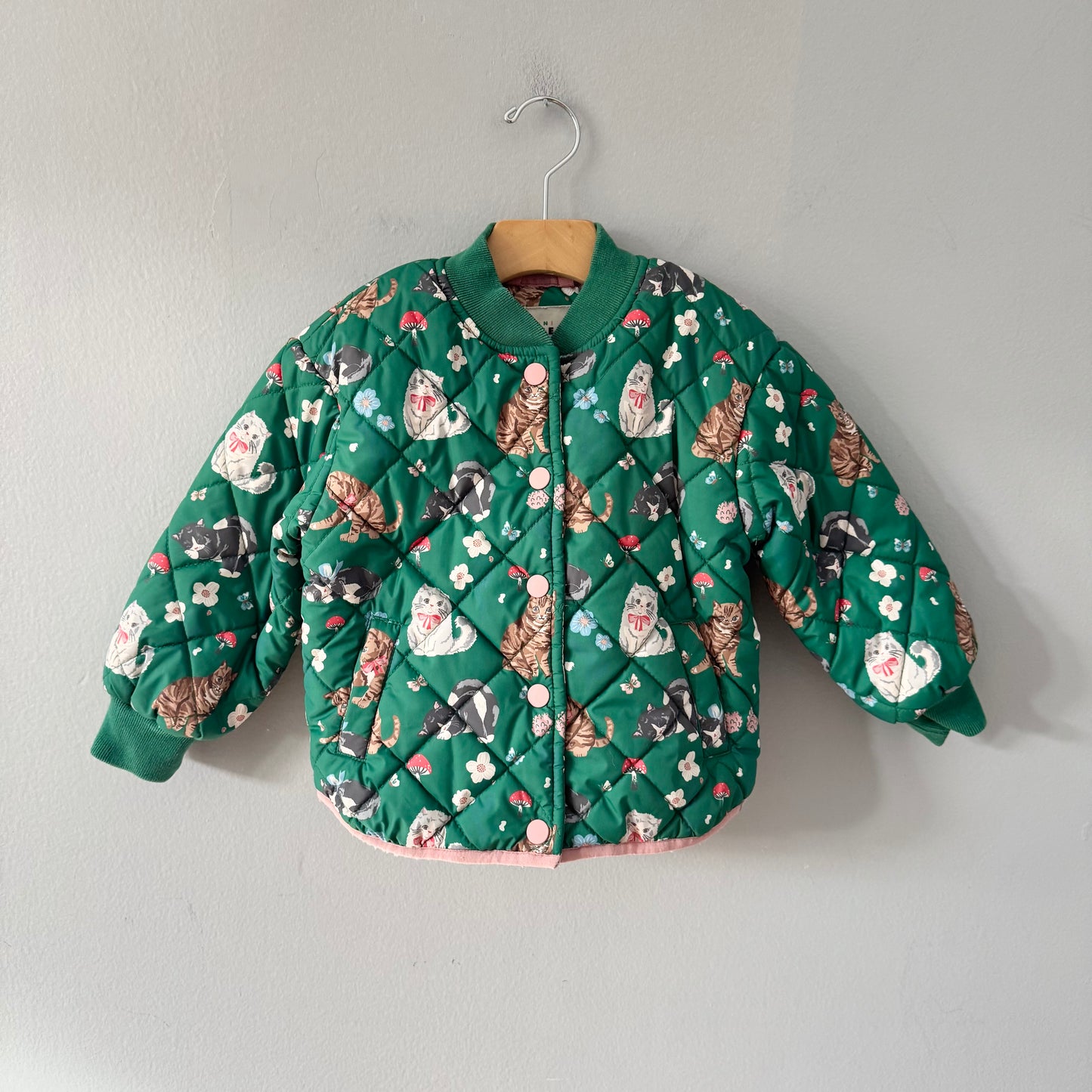 Mini Boden / Green x cat quilted sherpa lined jacket / 2-3Y