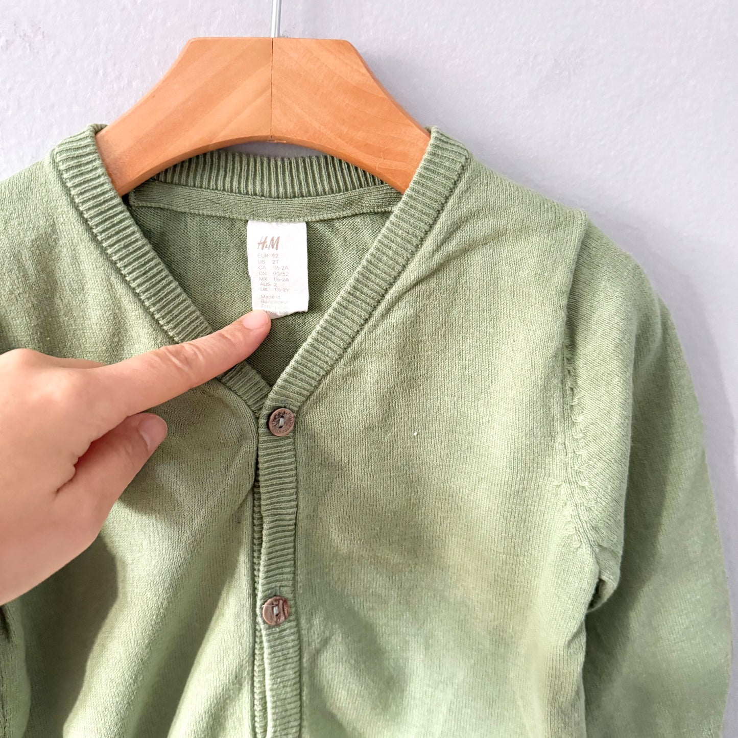 H&M / Green cardigan / 18-24M