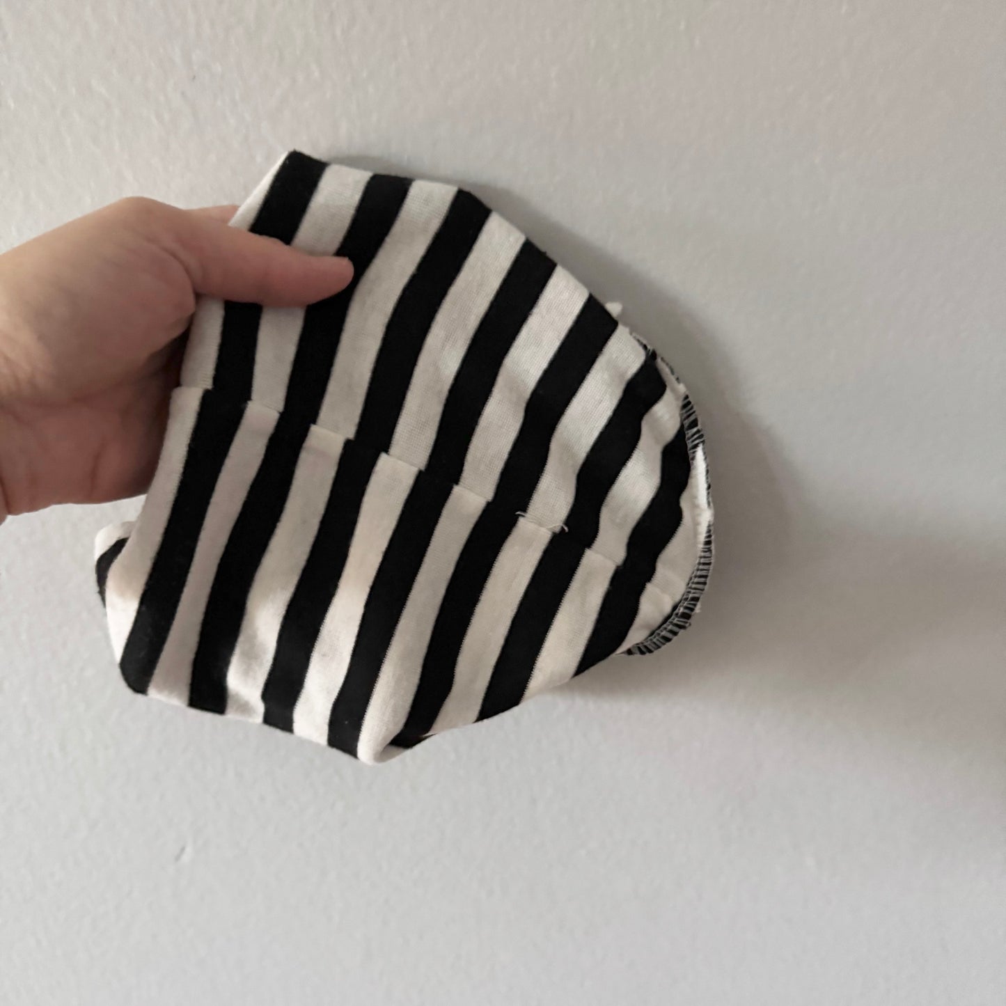 No brand / Stripe beanie / 6-12M