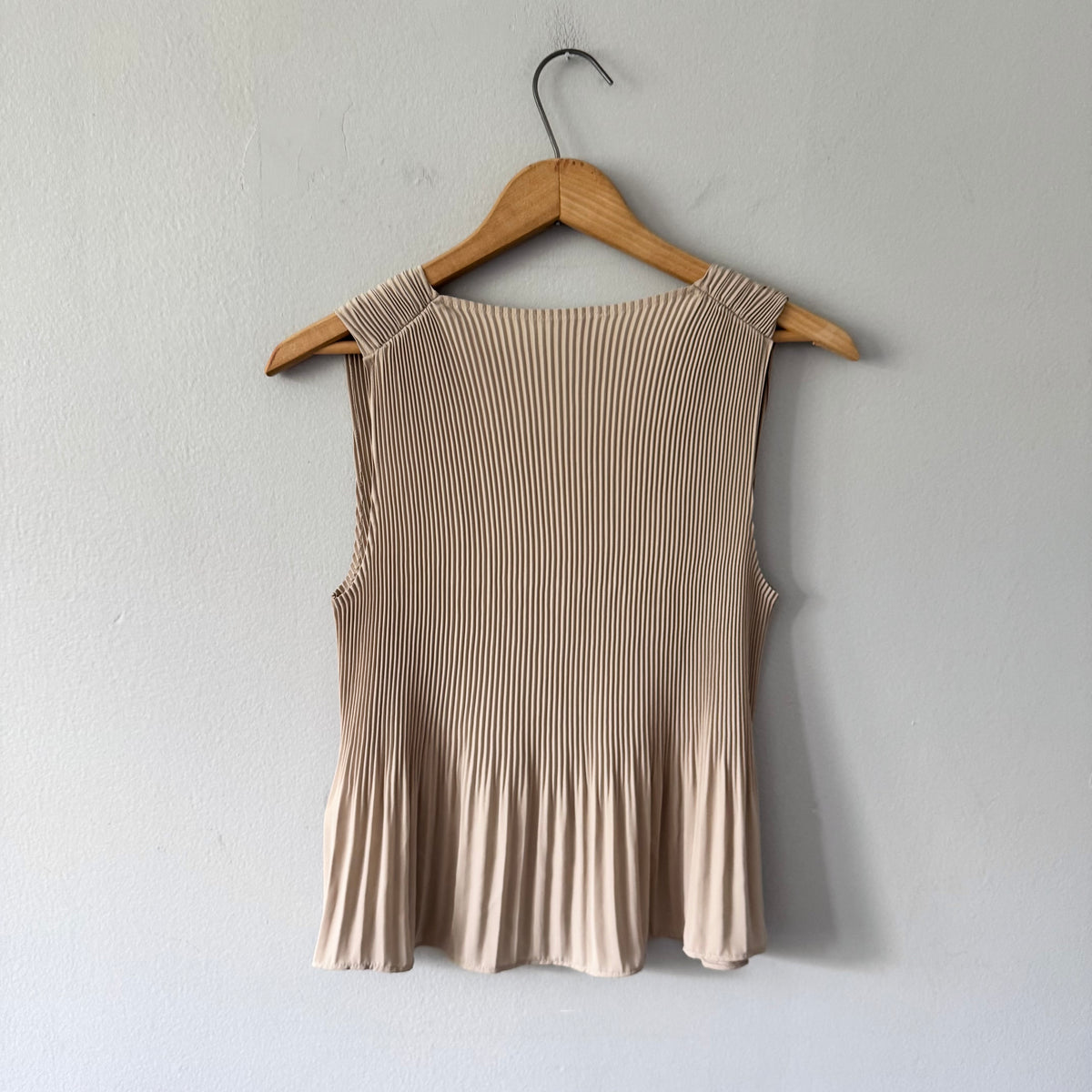 Babaton / Beige pleat tank / Women S