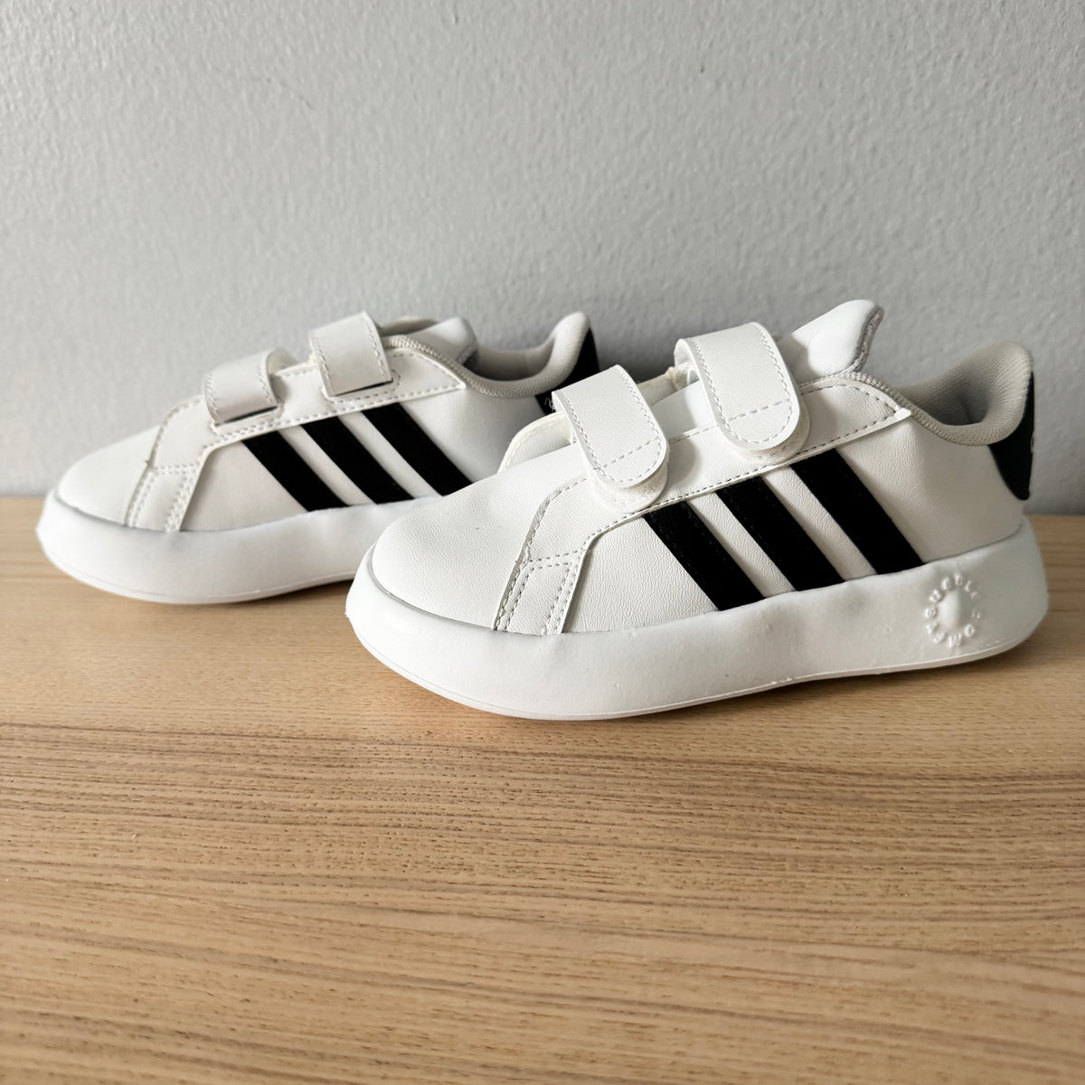 Adidas / Sneaker / US10