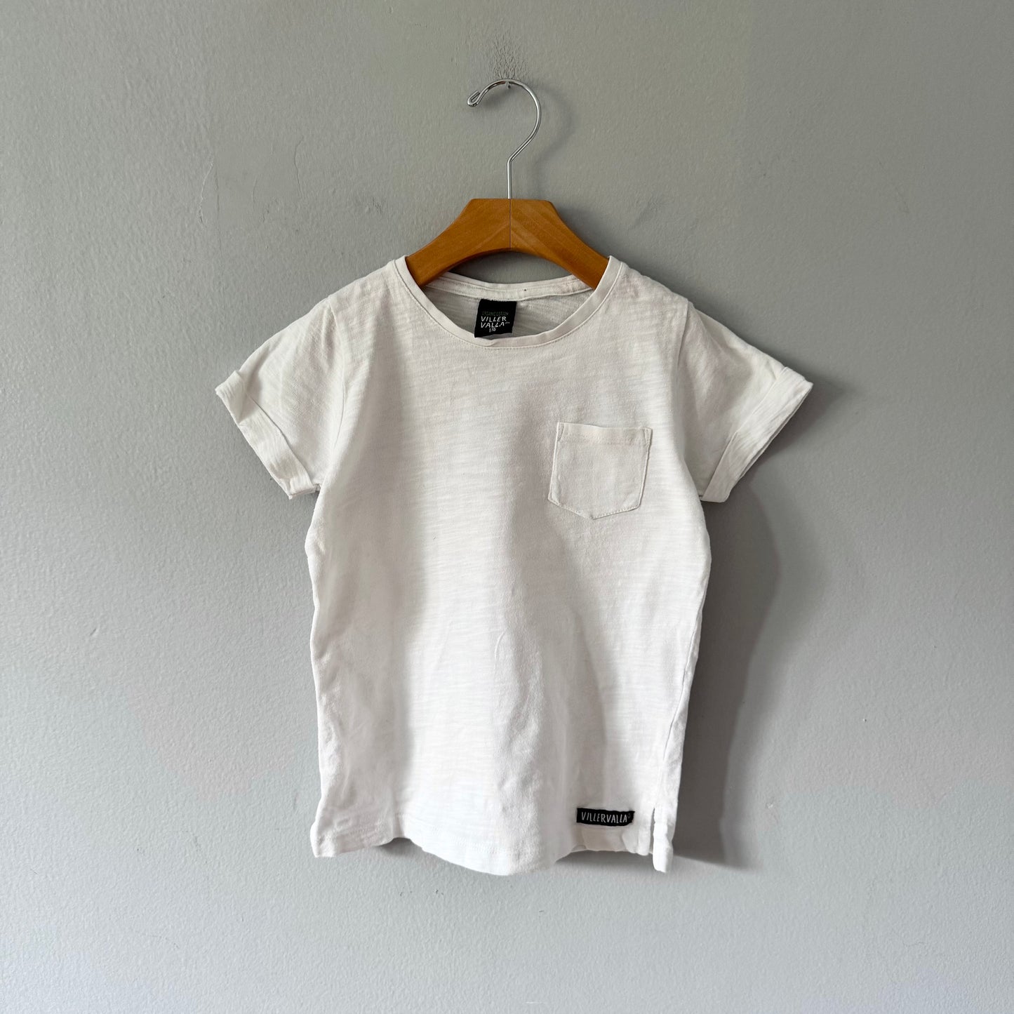 Viller Valla / White organic cotton T-shirt / 116(5Y)