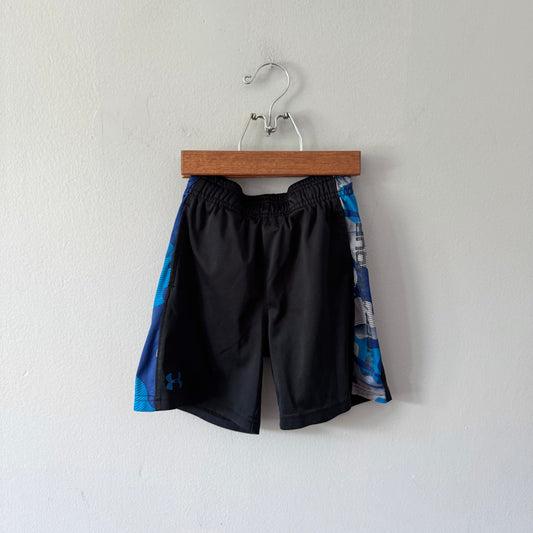 Under Armour / Active shorts / 4Y
