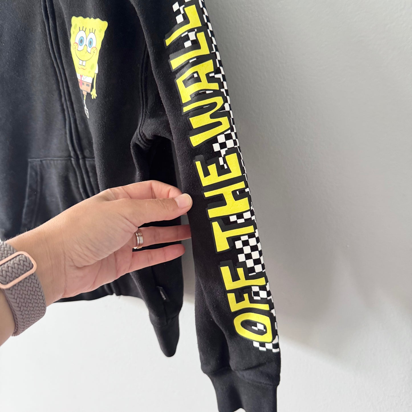 Vans x Sponge bob / Black zip up hoodie / 7Y
