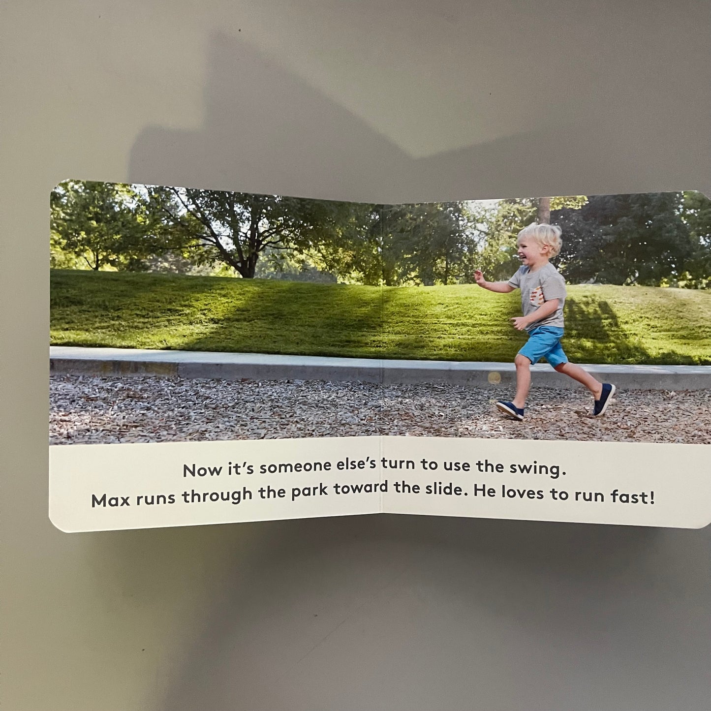 Max and Nana Go to the Park / Lovevery