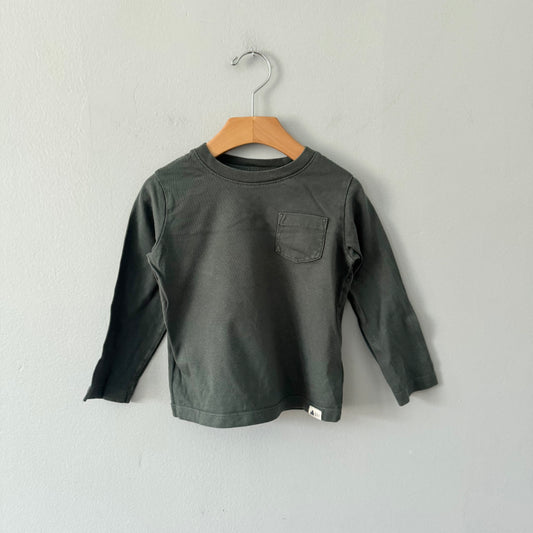 Gap / Dark green long sleeve tee / 3Y