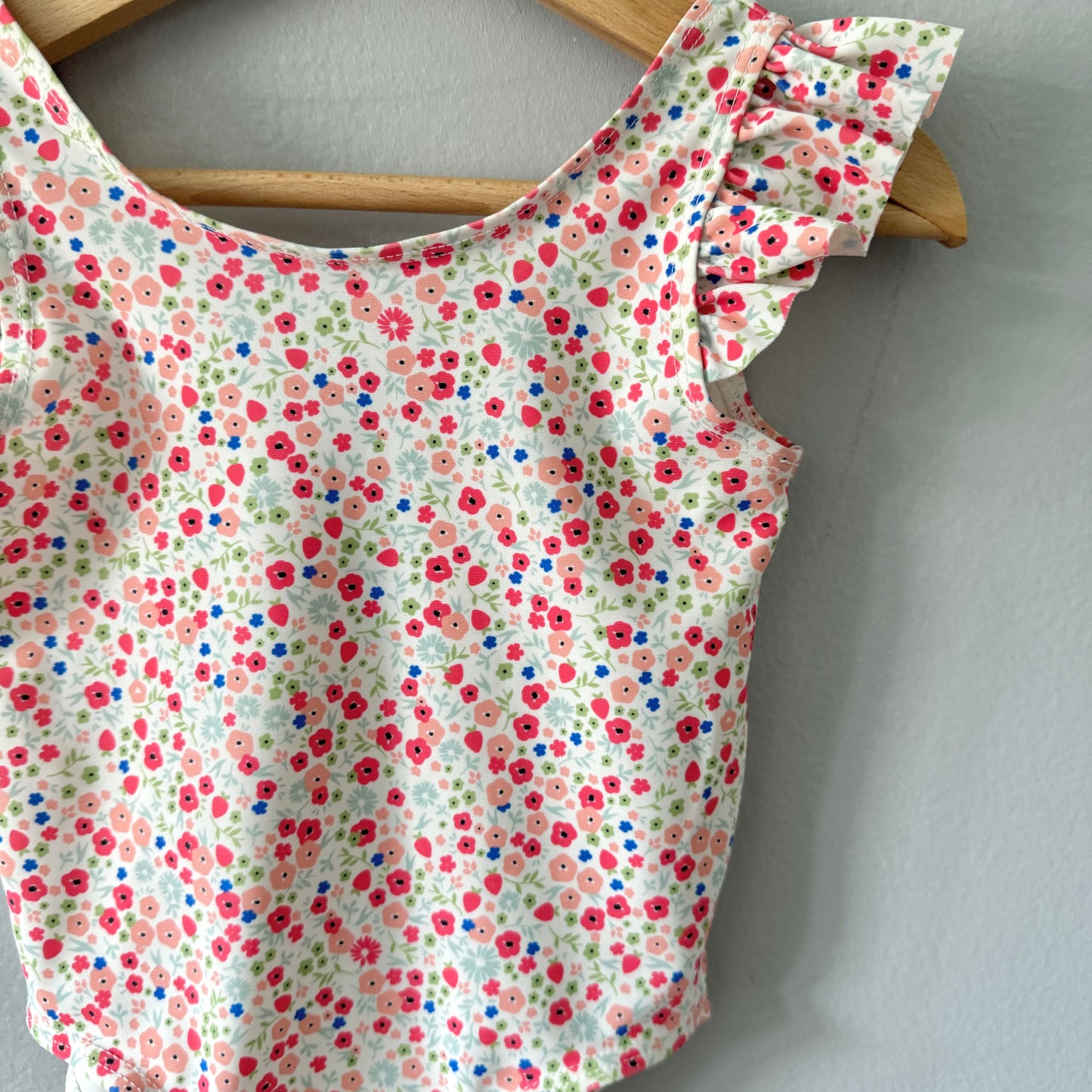 H&M / White x pink floral swimsuit / 6-12M