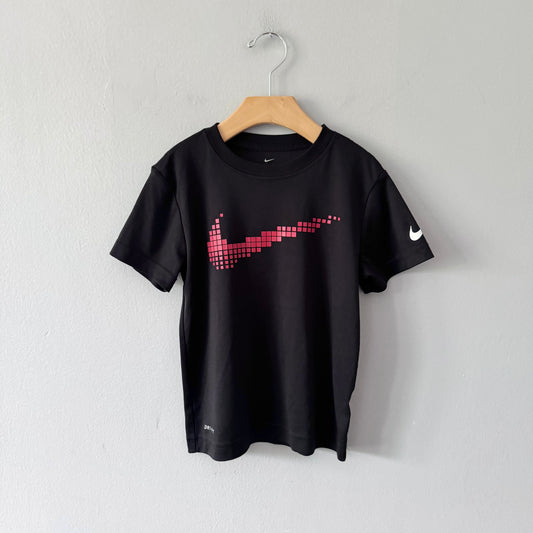 Nike / Black Dri Fit top / 6-7Y