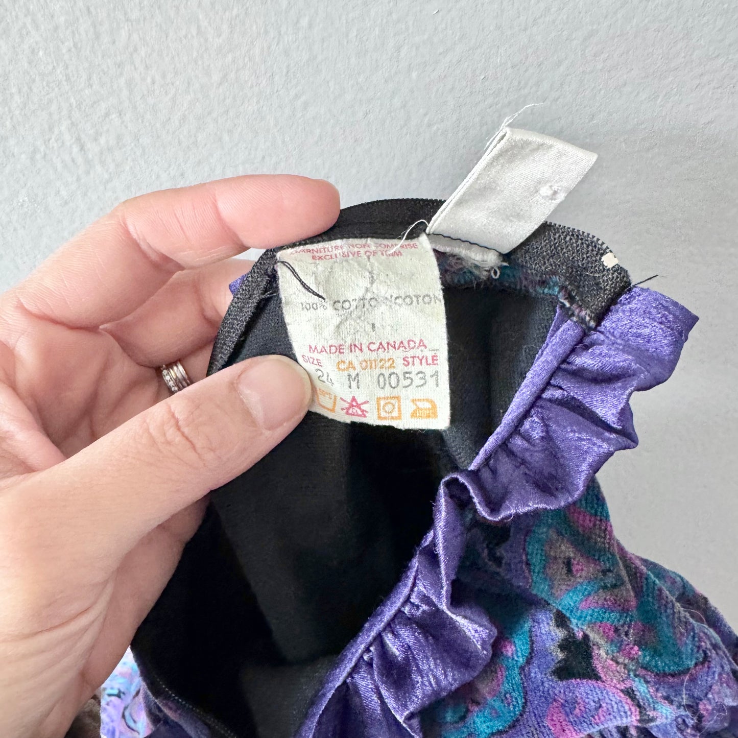 Vintage / Black, purple velour dress / 24M