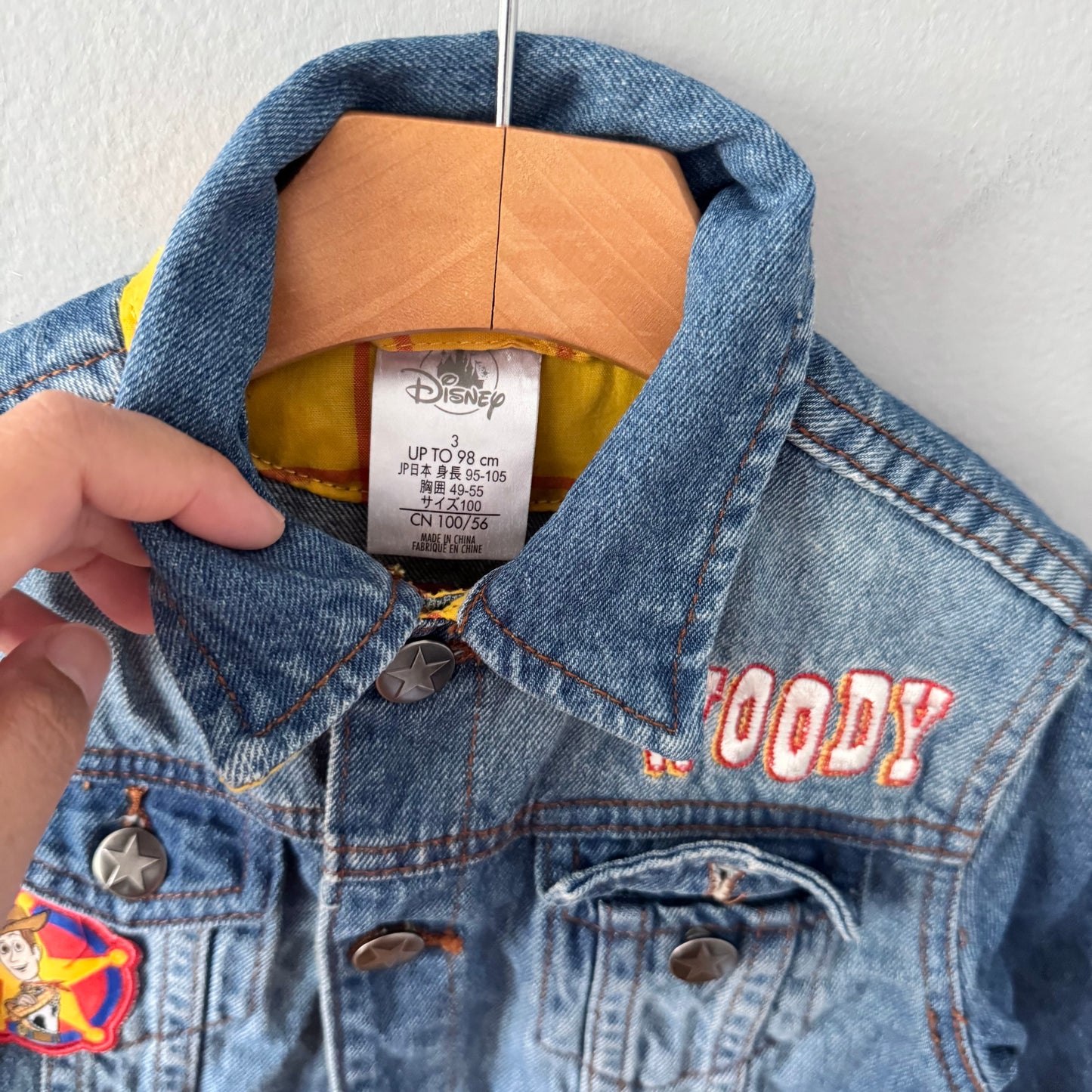 Disney Store / Woody denim jacket / 3T