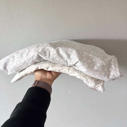 No brand / A set of crib sheets