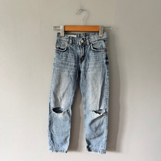 Zara / Damaged denim / 6-7Y