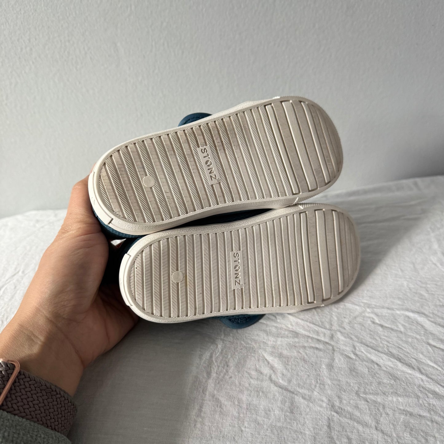 Stonz / Running Shoes / US12