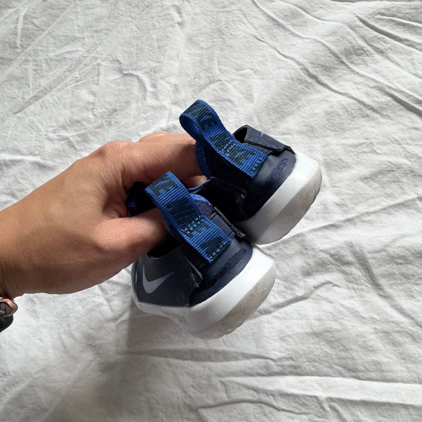 Nike / Running Shoes / US7