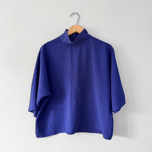 Uniqlo / Blue top / Women M